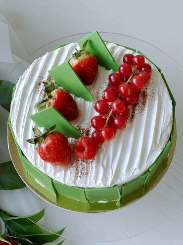 Vanilla Cake with Roses-  PREORDER ONLY