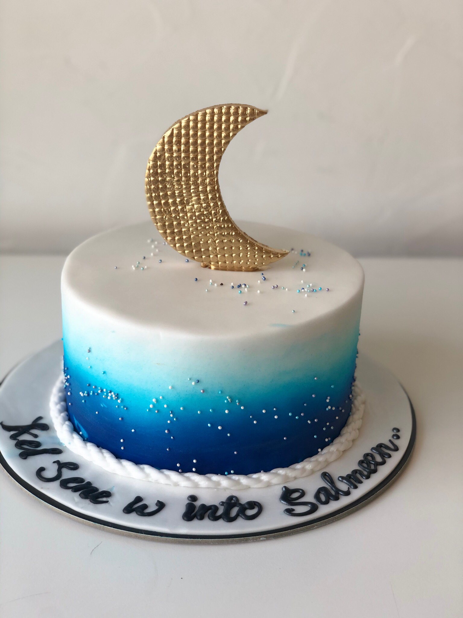 Buttercream Ombre cake with Crescent Moon